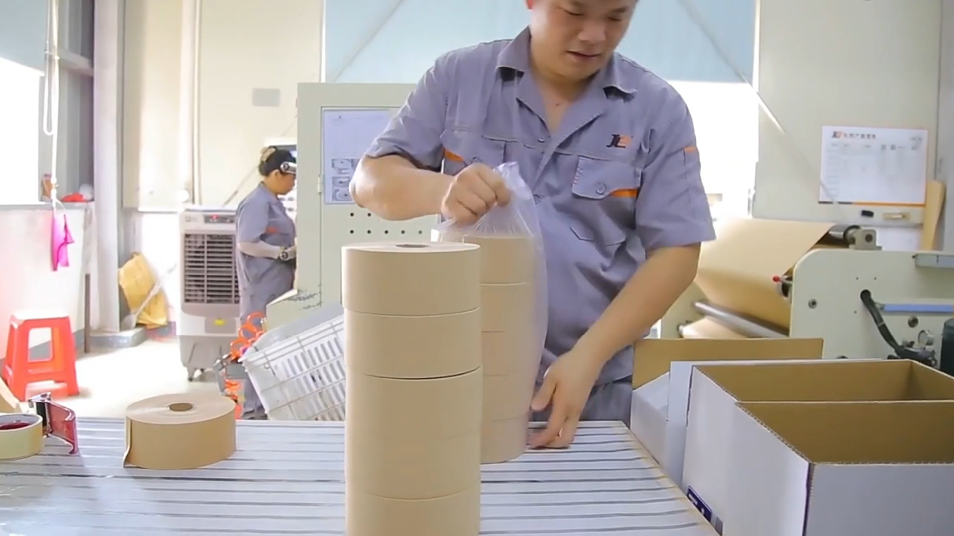 Kraft-Paper-Tapes-Factory-Video-09